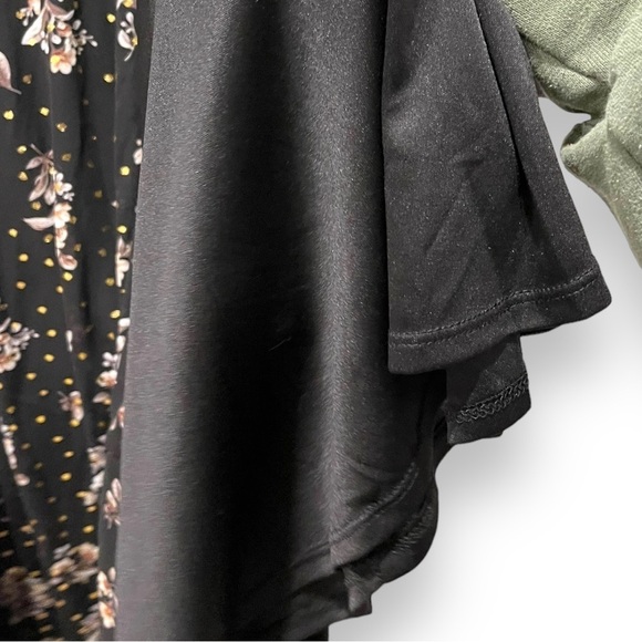 Sadie + Sage | Black + Gold Floral Maxi Dress | Deep V | Size Small - Picture 10 of 10